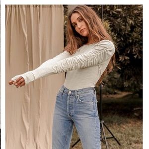 Free People We The Free ‘Natasha’ White Ruched Sleeve Shirt Size Medium